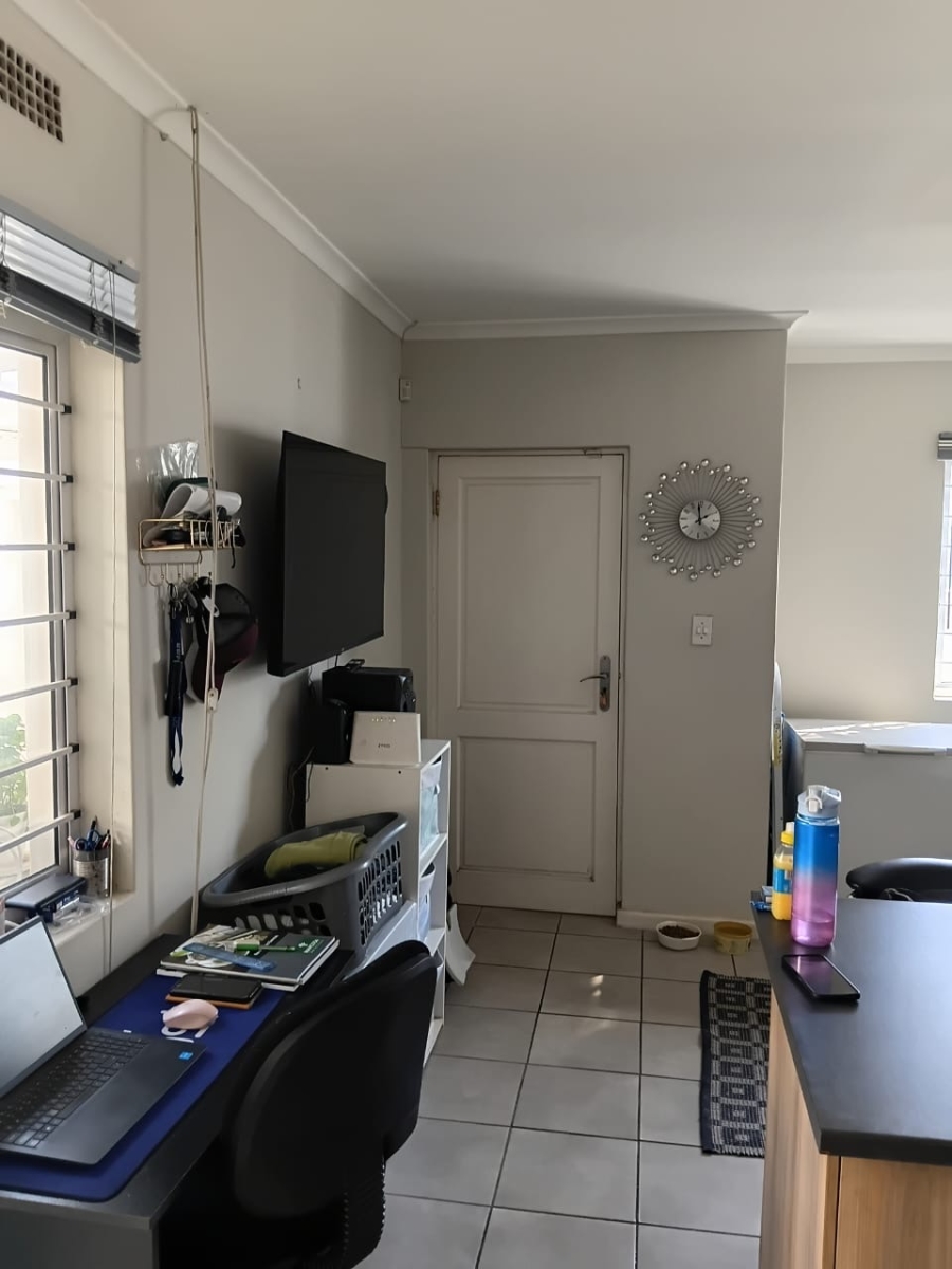 2 Bedroom Property for Sale in Rivergate Western Cape